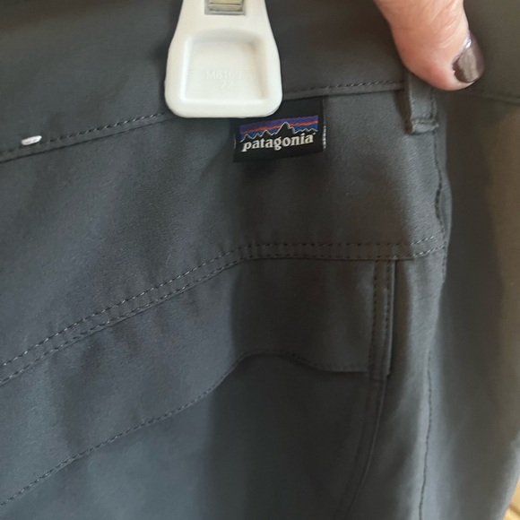 Patagonia hiking pants - size 8 charcoal grey - Picture 3 of 7